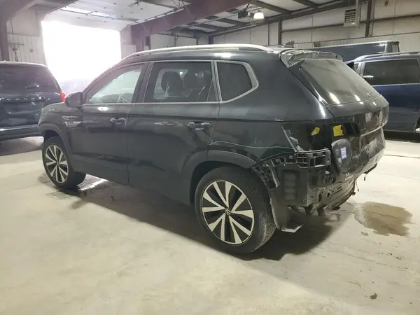 3VVNX7B23PM325209 2023 VOLKSWAGEN TAOS - Image 2