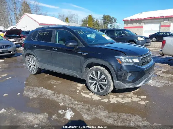 3VVNX7B25PM302546 2023 VOLKSWAGEN TAOS - Image 1
