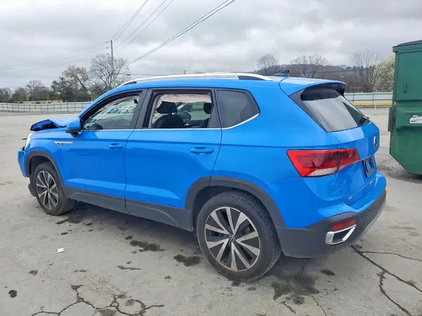 3VVNX7B26PM305682 2023 VOLKSWAGEN TAOS - Image 2