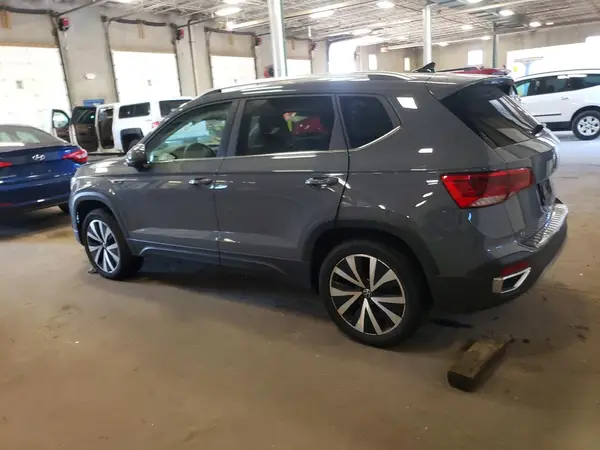 3VVNX7B27PM320482 2023 VOLKSWAGEN TAOS - Image 2