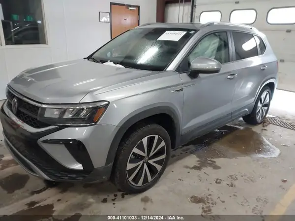 3VVNX7B28PM316991 2023 VOLKSWAGEN TAOS - Image 2