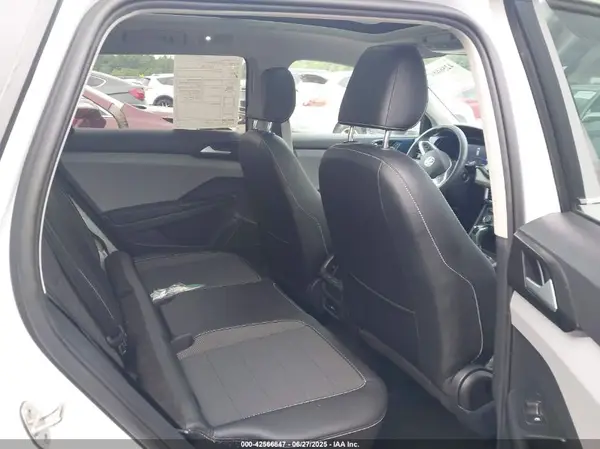 3VVPX7B25NM099017 2022 VOLKSWAGEN TAOS - Image 8