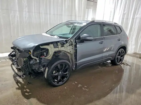 3VVPX7B28NM085306 2022 VOLKSWAGEN TAOS - Image 1