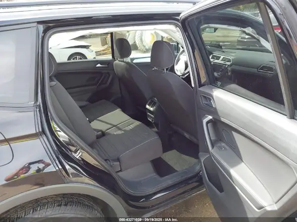 3VVRB7AX0PM110139 2023 VOLKSWAGEN TIGUAN - Image 8