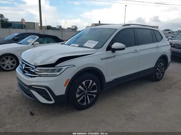 3VVRB7AX0RM193493 2024 VOLKSWAGEN TIGUAN - Image 2