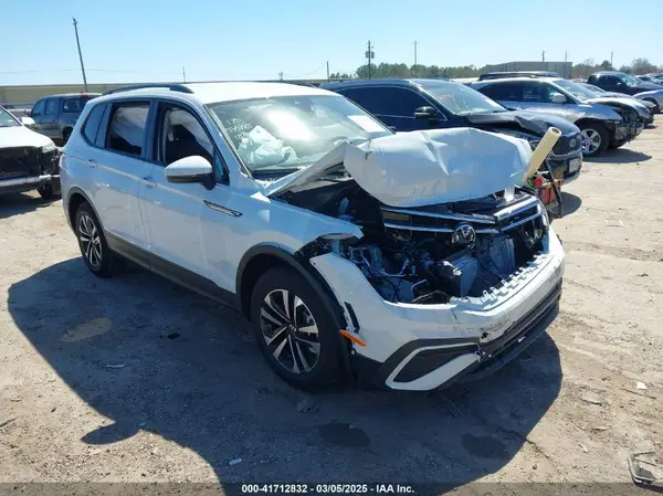 3VVRB7AX0RM228680 2024 VOLKSWAGEN TIGUAN - Image 1