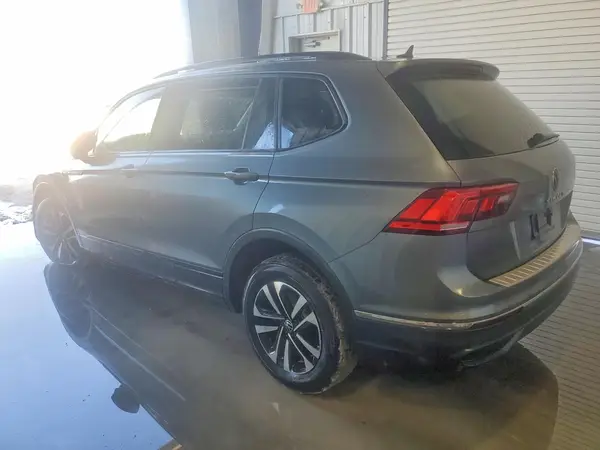 3VVRB7AX1PM027884 2023 VOLKSWAGEN TIGUAN - Image 2