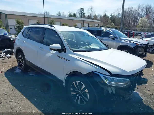 3VVRB7AX1PM052638 2023 VOLKSWAGEN TIGUAN - Image 1