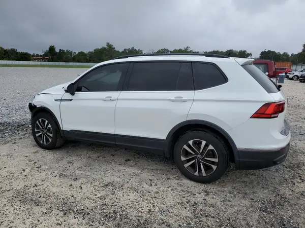3VVRB7AX1PM064465 2023 VOLKSWAGEN TIGUAN - Image 2