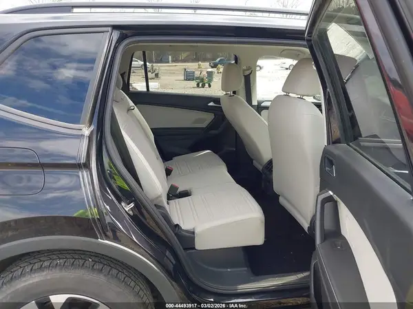3VVRB7AX1PM070119 2023 VOLKSWAGEN TIGUAN - Image 8