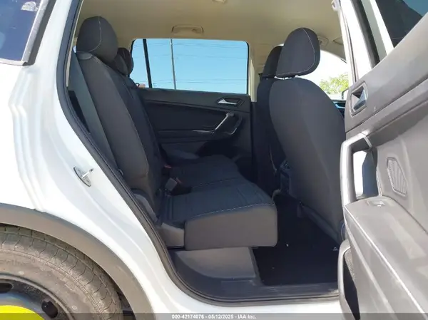 3VVRB7AX1PM115138 2023 VOLKSWAGEN TIGUAN - Image 8