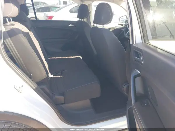 3VVRB7AX1PM118217 2023 VOLKSWAGEN TIGUAN - Image 8
