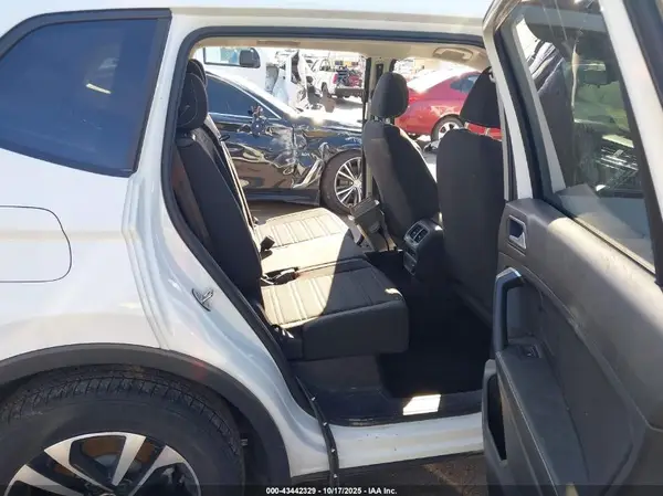 3VVRB7AX1PM128990 2023 VOLKSWAGEN TIGUAN - Image 8