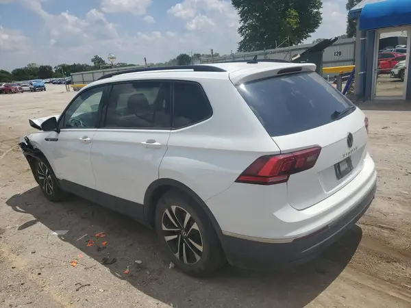 3VVRB7AX1PM141898 2023 VOLKSWAGEN TIGUAN - Image 2