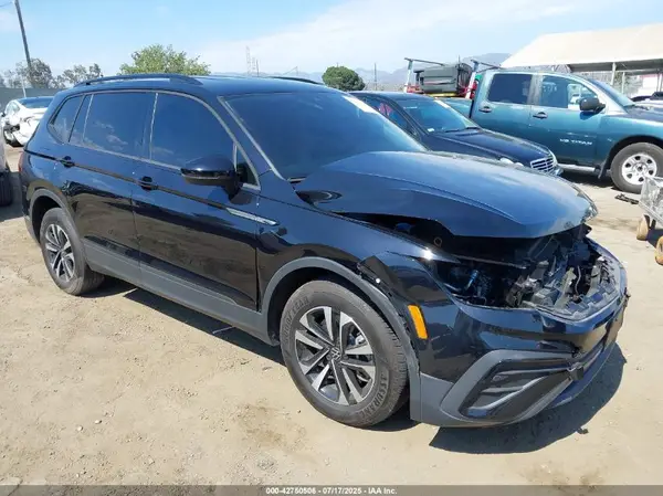3VVRB7AX1RM036720 2024 VOLKSWAGEN TIGUAN - Image 1