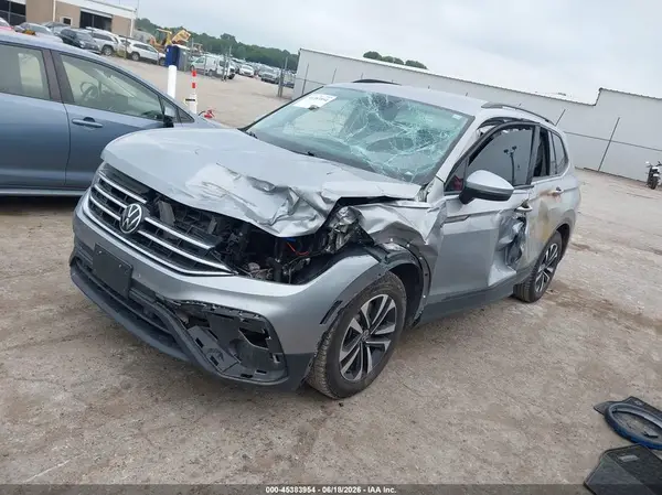 3VVRB7AX2PM068783 2023 VOLKSWAGEN TIGUAN - Image 2