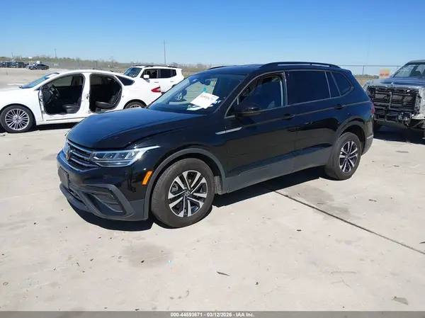 3VVRB7AX2PM081727 2023 VOLKSWAGEN TIGUAN - Image 2