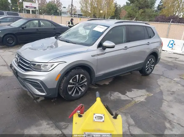 3VVRB7AX2RM048228 2024 VOLKSWAGEN TIGUAN - Image 2