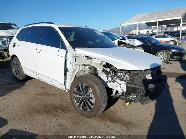 3VVRB7AX2RM080273 2024 VOLKSWAGEN TIGUAN - Image 1