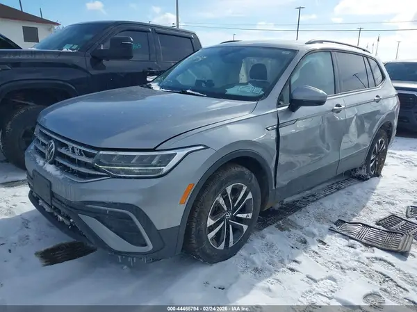 3VVRB7AX3PM065066 2023 VOLKSWAGEN TIGUAN - Image 2