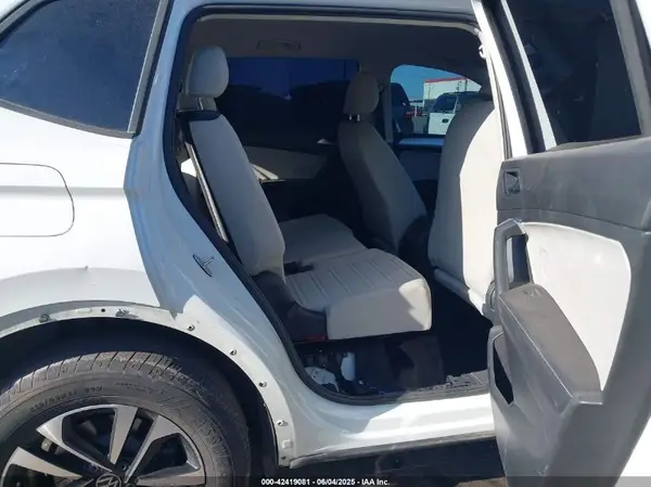 3VVRB7AX3PM065181 2023 VOLKSWAGEN TIGUAN - Image 8