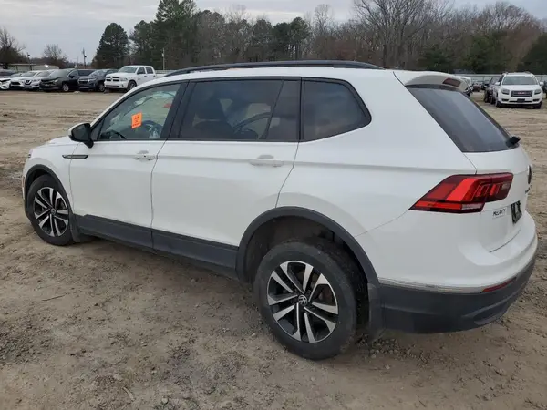 3VVRB7AX3PM071532 2023 VOLKSWAGEN TIGUAN - Image 2