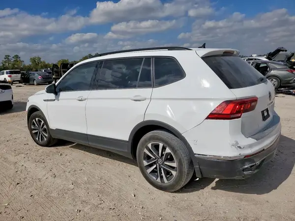 3VVRB7AX3PM078187 2023 VOLKSWAGEN TIGUAN - Image 2