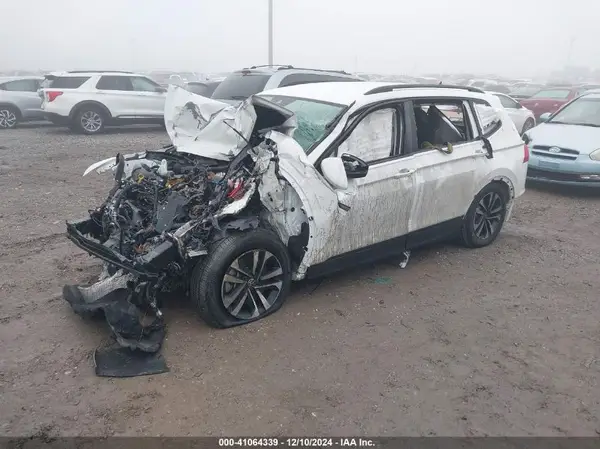 3VVRB7AX3RM080265 2024 VOLKSWAGEN TIGUAN - Image 2