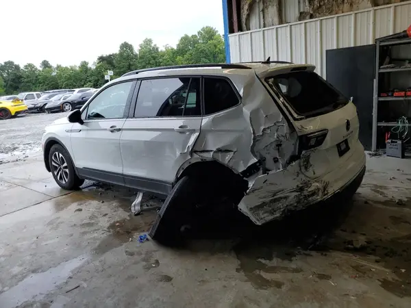 3VVRB7AX4RM211168 2024 VOLKSWAGEN TIGUAN - Image 2