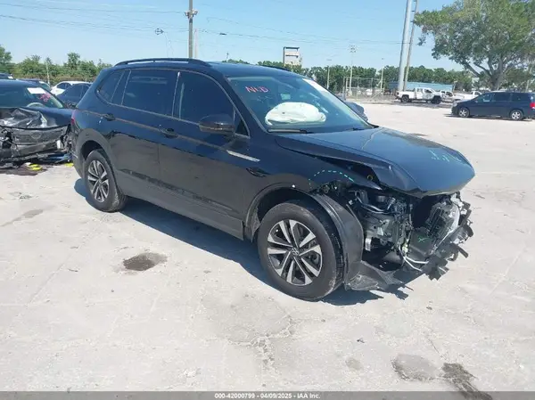 3VVRB7AX4RM226494 2024 VOLKSWAGEN TIGUAN - Image 1