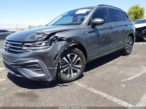 3VVRB7AX5RM035926 2024 VOLKSWAGEN TIGUAN - Image 2