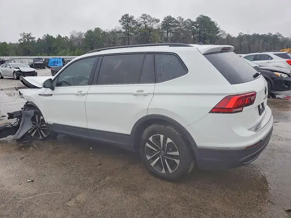 3VVRB7AX5RM150946 2024 VOLKSWAGEN TIGUAN - Image 2