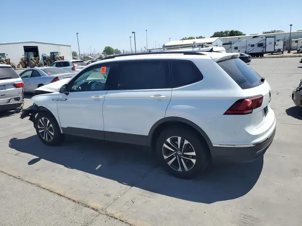 3VVRB7AX5RM157654 2024 VOLKSWAGEN TIGUAN - Image 2
