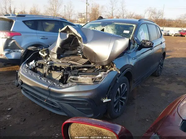 3VVRB7AX5RM159338 2024 VOLKSWAGEN TIGUAN - Image 2