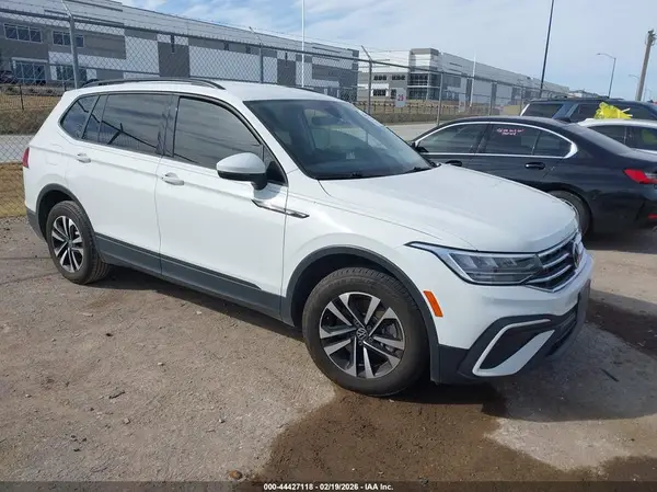 3VVRB7AX6PM047015 2023 VOLKSWAGEN TIGUAN - Image 1