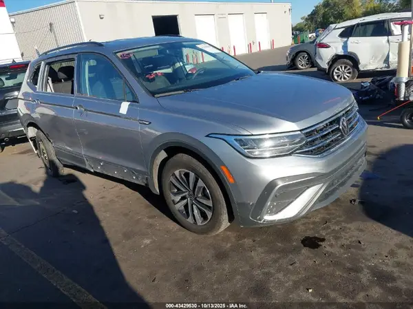 3VVRB7AX6PM128936 2023 VOLKSWAGEN TIGUAN - Image 1