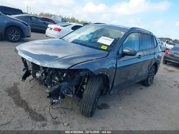 3VVRB7AX6RM101156 2024 VOLKSWAGEN TIGUAN - Image 2