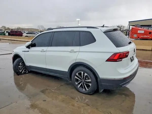 3VVRB7AX6RM229848 2024 VOLKSWAGEN TIGUAN - Image 2