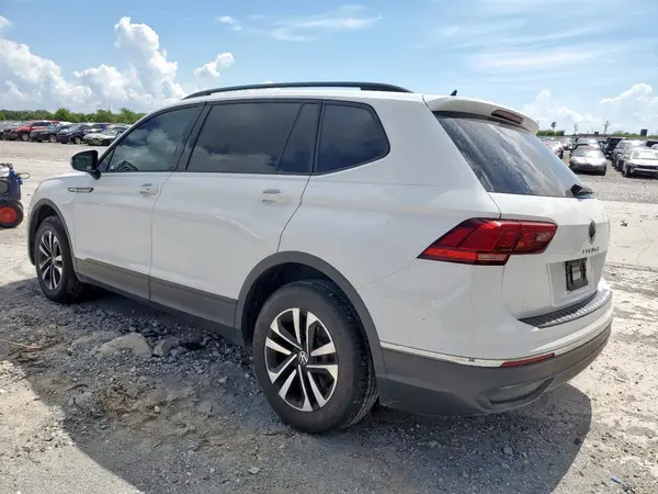 3VVRB7AX7RM084075 2024 VOLKSWAGEN TIGUAN - Image 2
