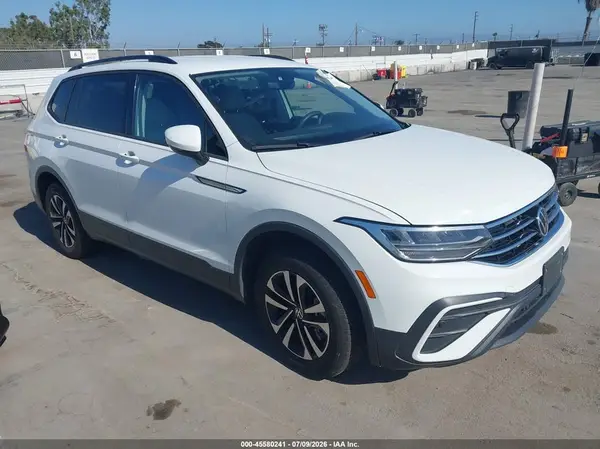3VVRB7AX8PM070814 2023 VOLKSWAGEN TIGUAN - Image 1