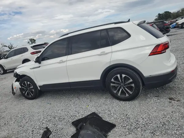 3VVRB7AX8RM107315 2024 VOLKSWAGEN TIGUAN - Image 2