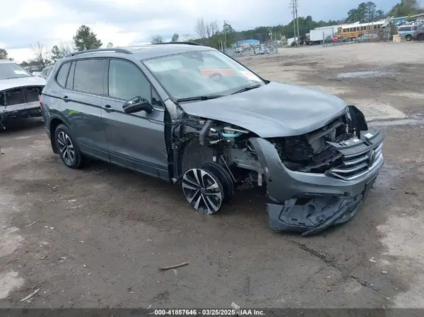 3VVRB7AX8RM111008 2024 VOLKSWAGEN TIGUAN - Image 1
