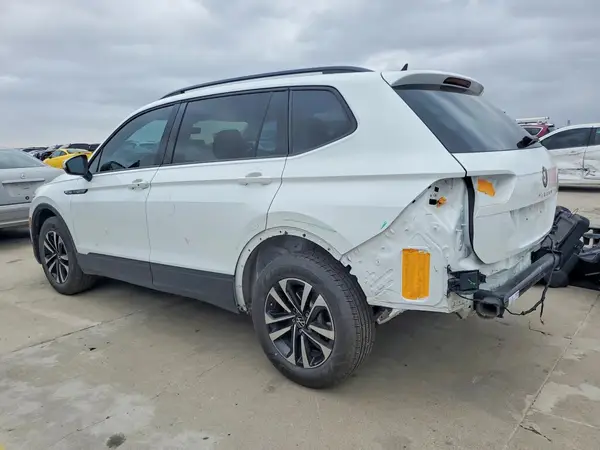 3VVRB7AX8RM116418 2024 VOLKSWAGEN TIGUAN - Image 2