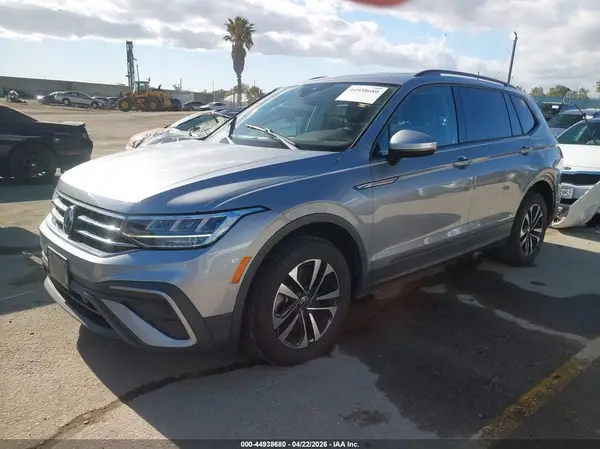 3VVRB7AX8RM131114 2024 VOLKSWAGEN TIGUAN - Image 2