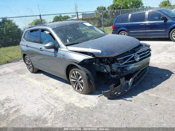 3VVRB7AX8RM198375 2024 VOLKSWAGEN TIGUAN - Image 1