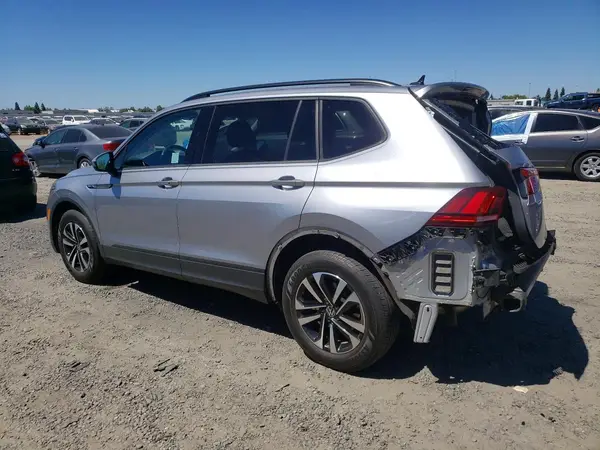 3VVRB7AX9RM076947 2024 VOLKSWAGEN TIGUAN - Image 2