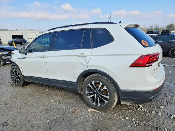 3VVRB7AX9RM172965 2024 VOLKSWAGEN TIGUAN - Image 2