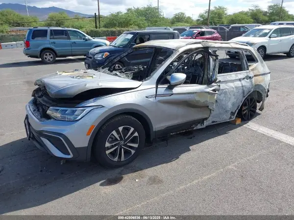 3VVRB7AX9RM227768 2024 VOLKSWAGEN TIGUAN - Image 2