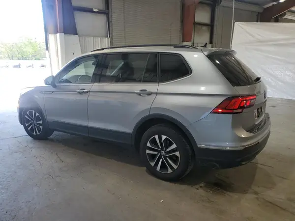 3VVRB7AXXPM036695 2023 VOLKSWAGEN TIGUAN - Image 2