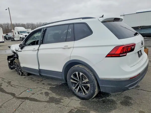 3VVRB7AXXRM190925 2024 VOLKSWAGEN TIGUAN - Image 2